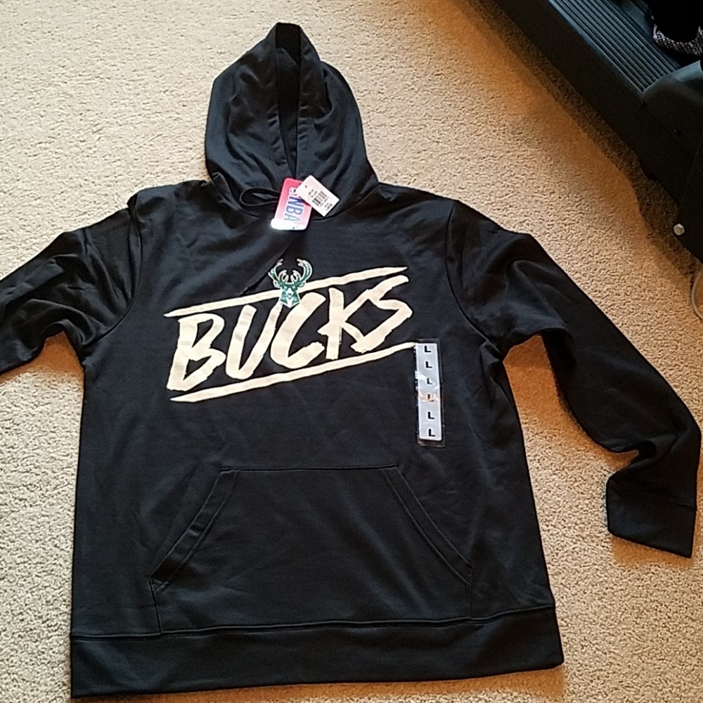 Milwaukee Bucks Mens hoodie Large